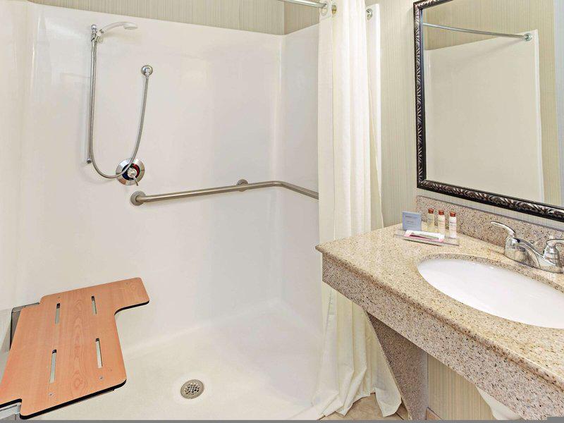 E77746A6B9F1702C7F52A037657EC00F