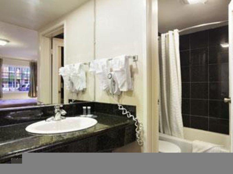 932CB4B31A0460C2420222408C62DC50