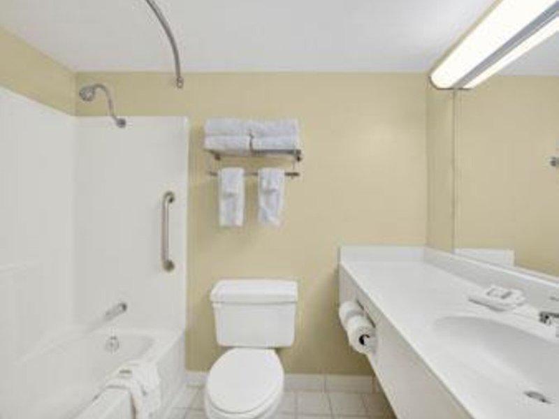 3E24FA481679BDB9A8C9C57638BB1DA2