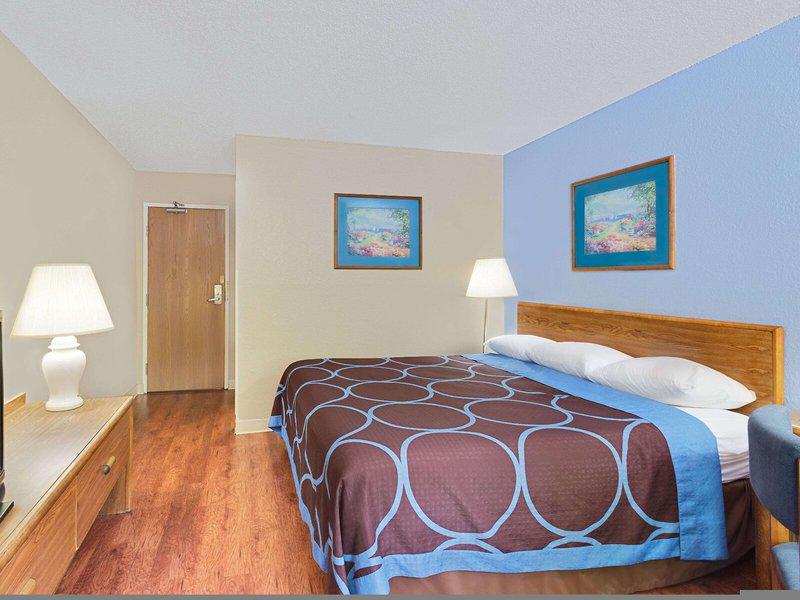 A0BF17AB763F3267BEA6FDC1FC1D348E