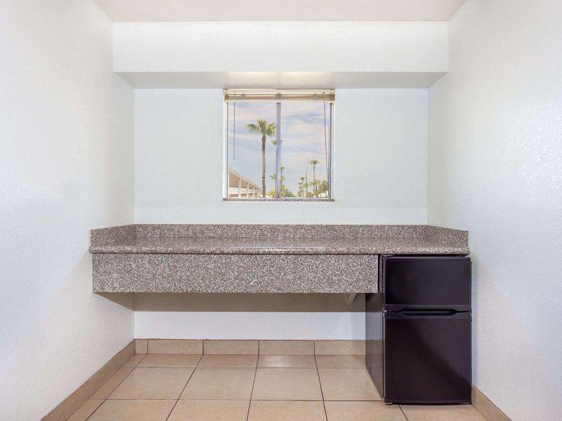 5EFDE8B5A18C4EBA788BAF0A1FA5BB2D