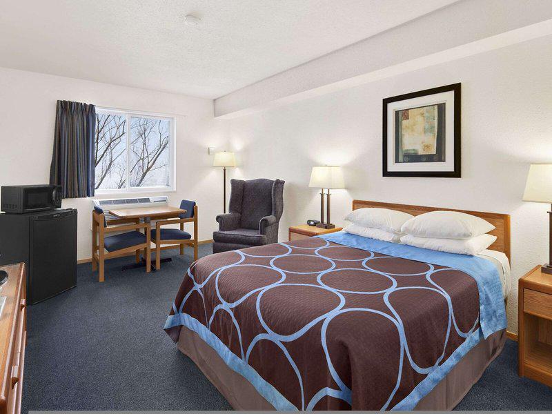 FE93B3F5F466A3373C3ED5355A12A90E