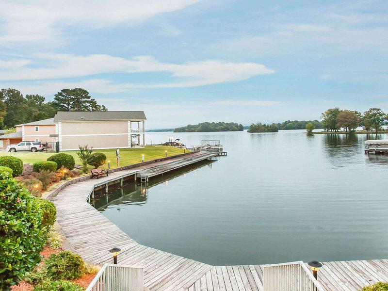 36A5222CE2D225B204428B3E5339914C