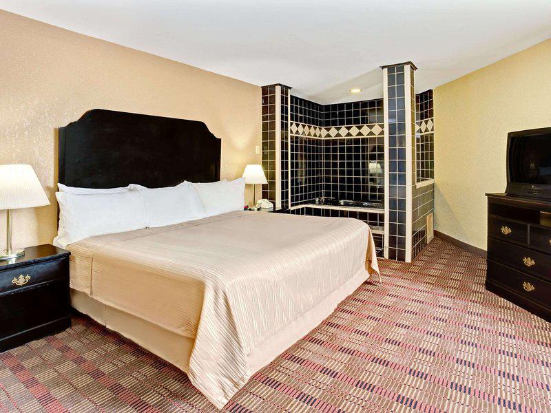 08C0E9D18185FDE9C191186A8DF46619