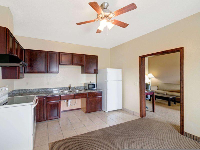 6F42255AF6EBEC575F850D554A133D76