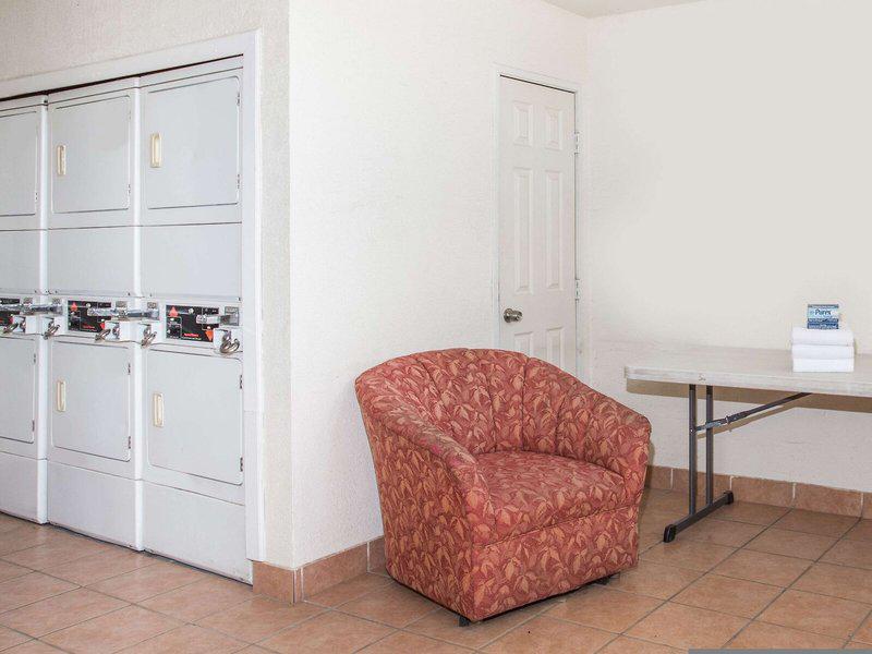 DEBAFE88C2717F1E8206E5022ED8C0F1