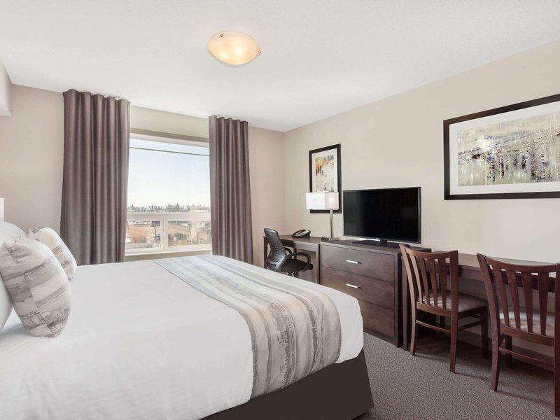 A2D256E7037FACA635791D45B7238047