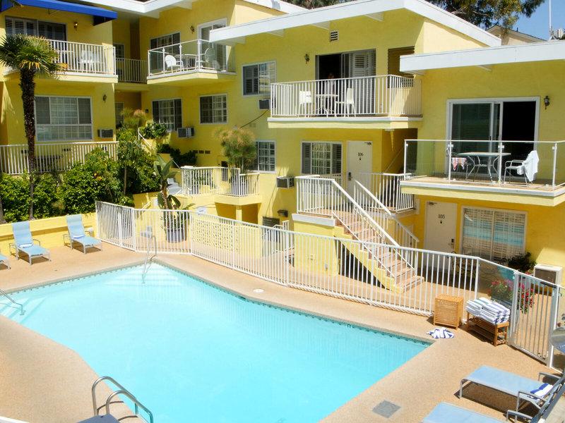 90C9E34DB3BFB160E10BBB00090579C2