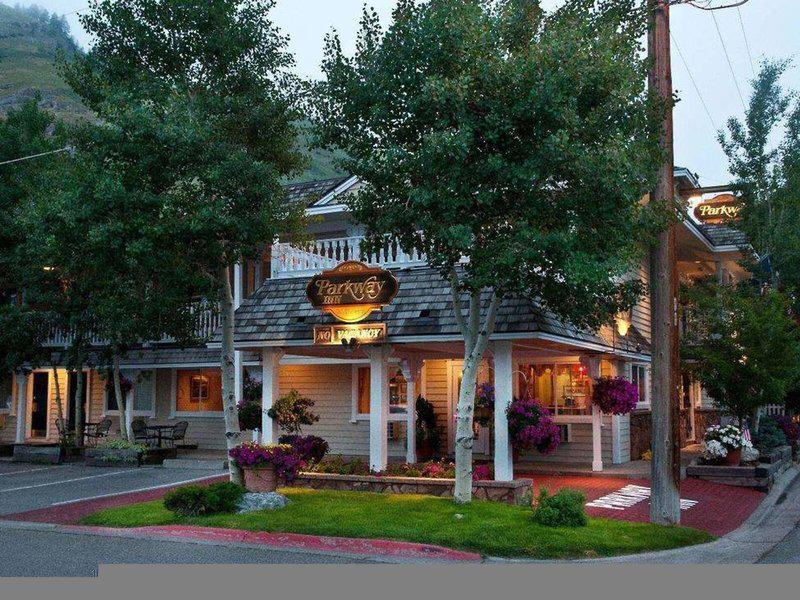 302AAC51BD62B5F84E19B0CBBB959182