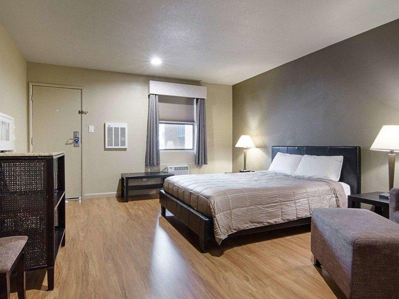 6C9CC80E986403F69708BF72D35AC93A