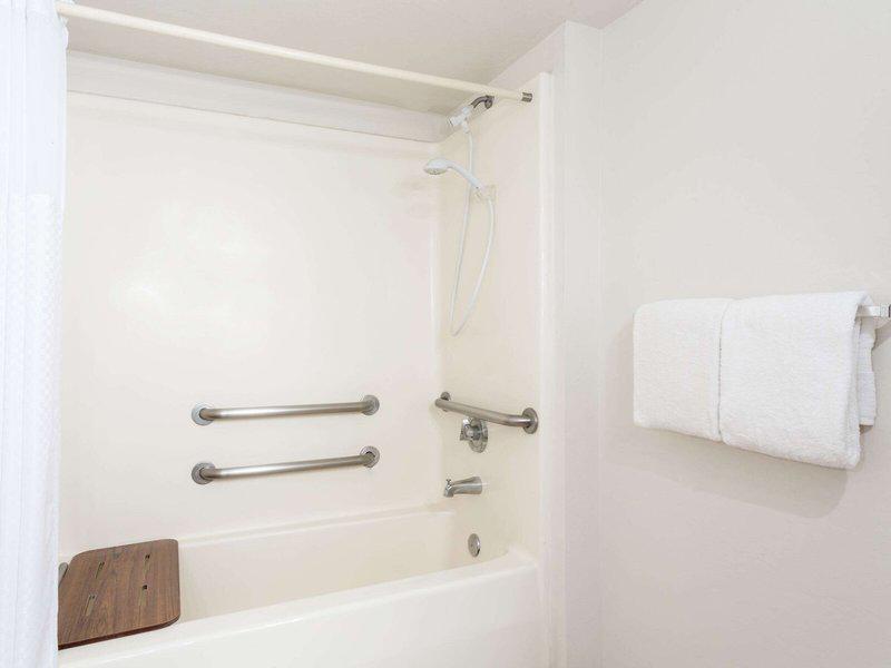 6DBF77321F5CCE3E0126A1ECBA74FC68