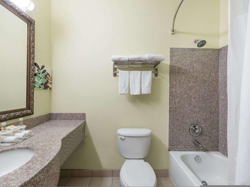 DC32795ECEC8C5846CD76D277D903AEC