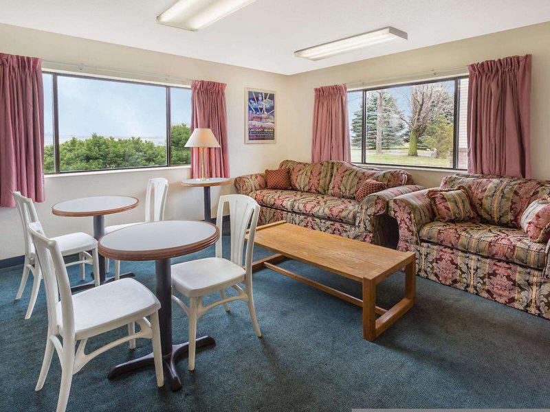 8F8E118EF1AF68FD306644EEC8317D79