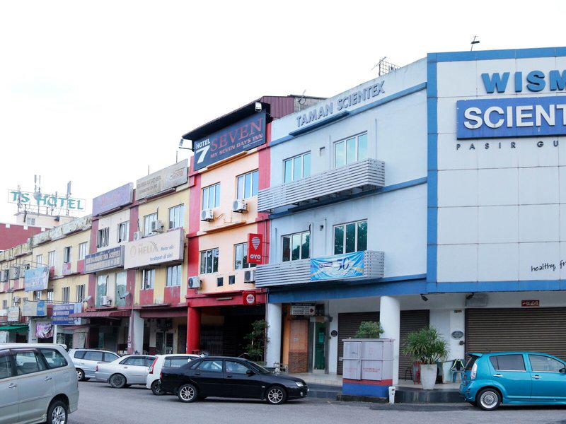 94CC220417306BA40376F625348BD6C3