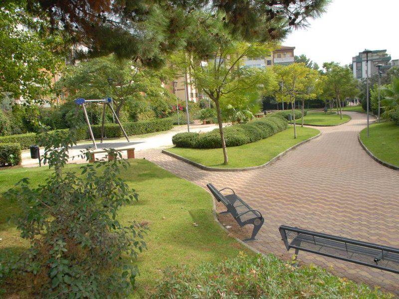 80A65FEF3938F59B23B96189F1A9E8C5