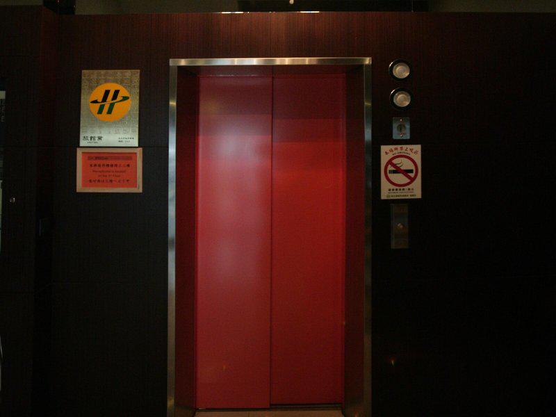 5A4C2A5DA517DC06E37153564D90A981