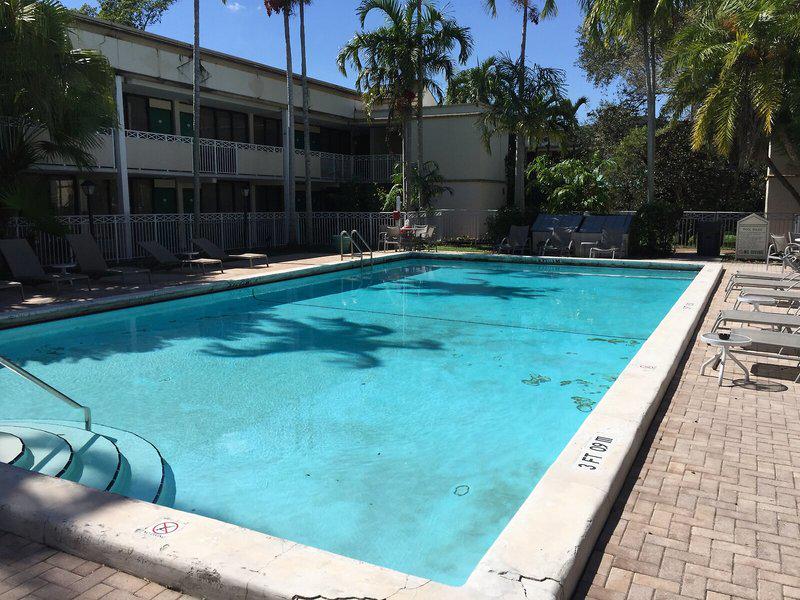 9FD9FE3F34D0913CD0C6EF2336A47FF3