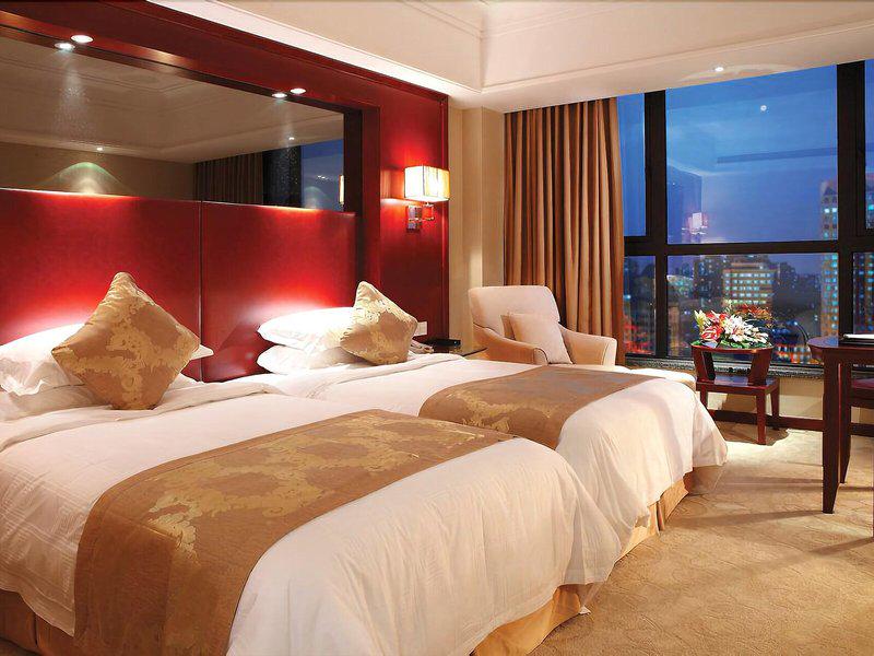 E391EADCD35C3C0A3EE4EAB983AFB70C