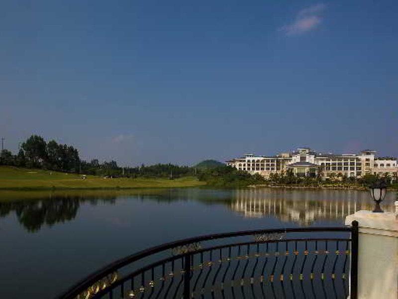 056A1BB03FD913088799231856D84C2D