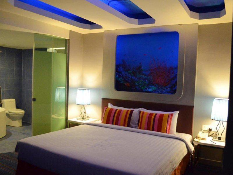 33F5C8CC332D6DF54FBF10F59D10D4FB