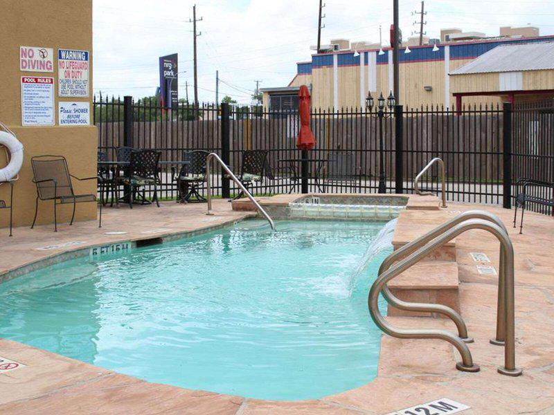 2B90333415DBE14D17224CA70EC49C07