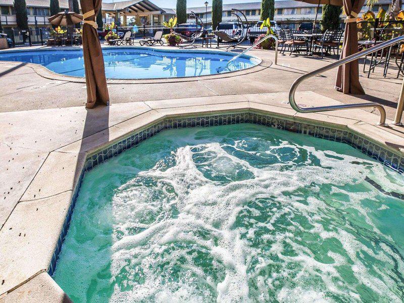 EDAC523AB32858880E9EC8A4B4EBAAAF