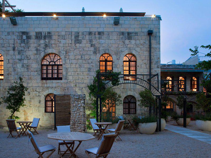 A0070D8AA7CFAE4ADCC31808B0DDF60B