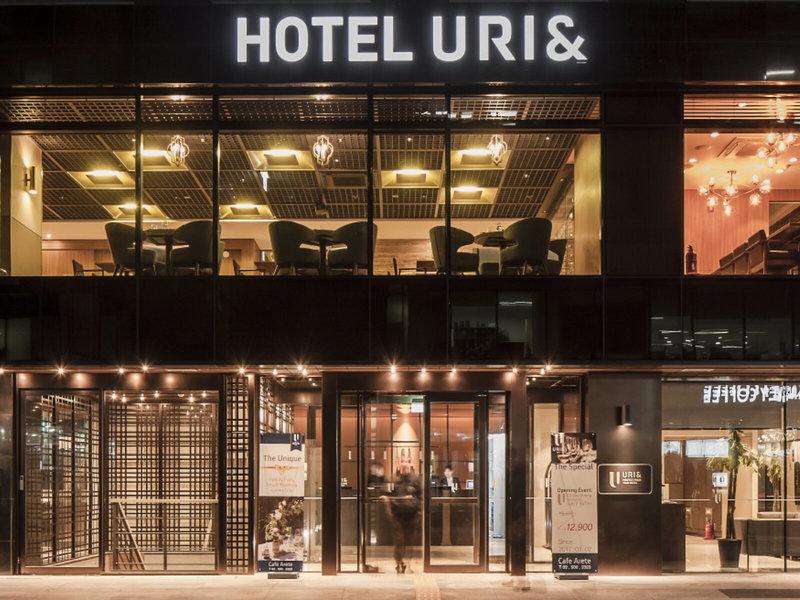 FA8B6E77BC648CC7A44080F6999A4F26