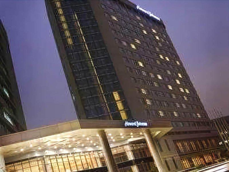 9C9AB4783528FB5546420FA27F964F2A