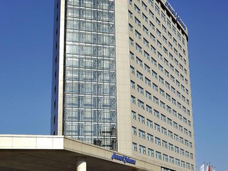 B75467CAF2746404F1C497F7C267AE3C