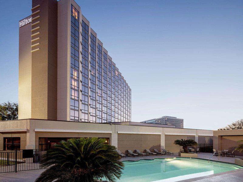 136C1B740AE5E7ECDFDA8397CC8EF1C4