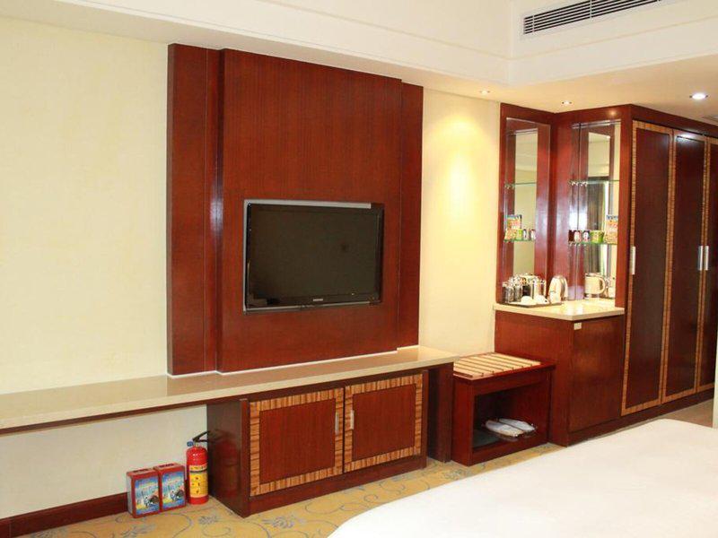 123DFC93362990DC9522E117F705370E