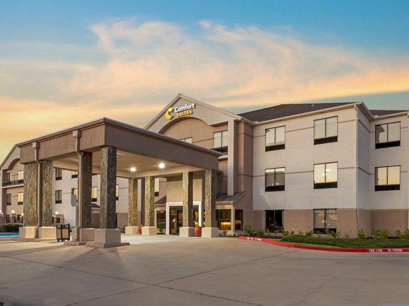 35832B224C3EABEB75BEA823E256E07A