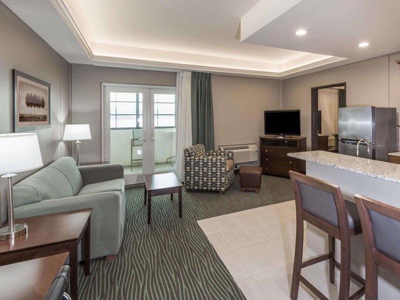 0D19AC2FACAC5DB812AEE4528E1E017E