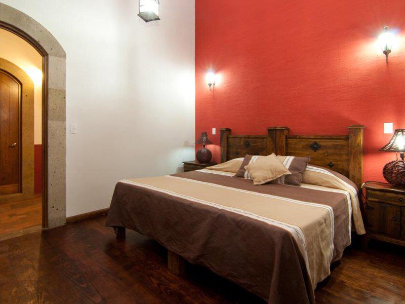 07A43D7389E4041116D32B1D50A4138C