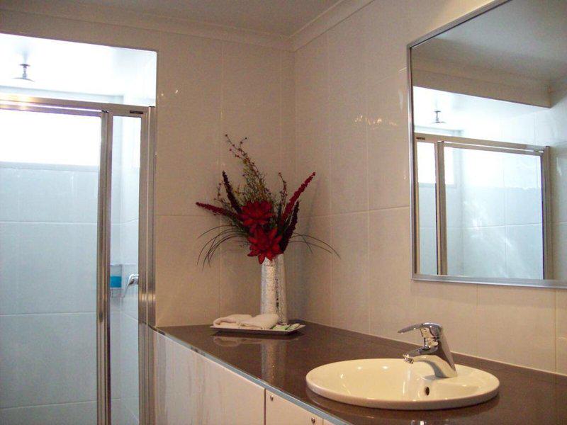 1ACB59AD00DE1CE2EF452827C83FB8BB