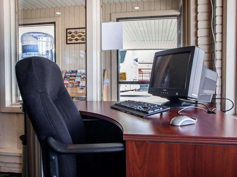 5ABC61C7A2598F6D26CF5A2A9BB8B1FF