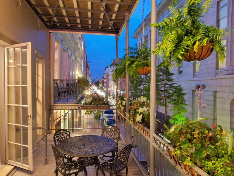 FDAE27FCBDB42B8FD0C55974223111BE