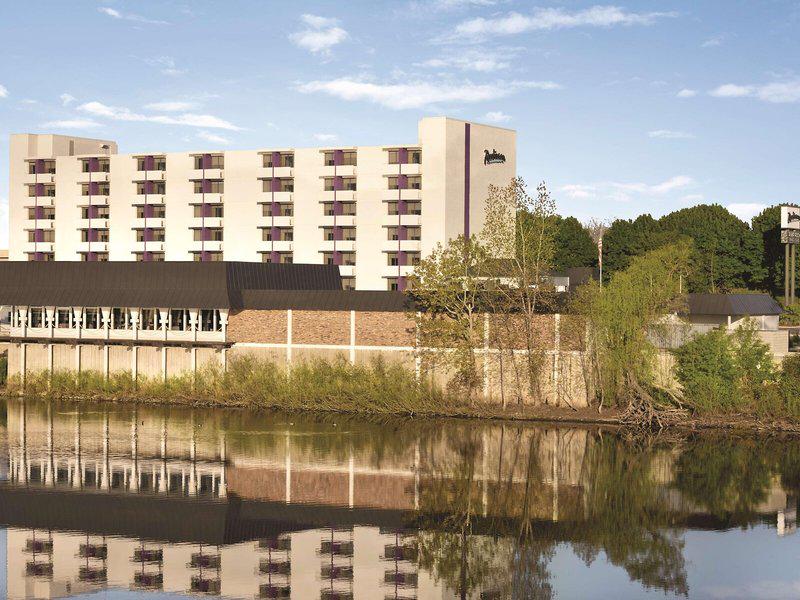 AAD2CC1D252513B9C6EB1D662135844F