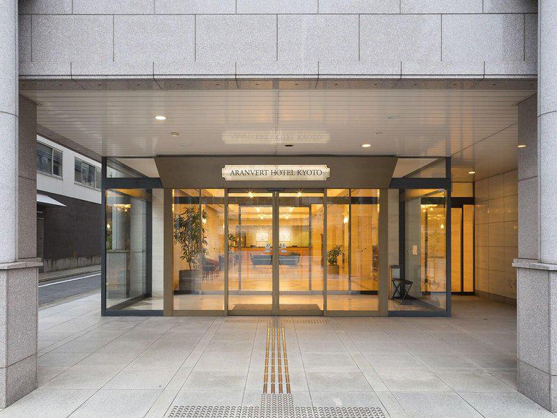 D07FB1115975B8D4D2D4EAF611C184F8