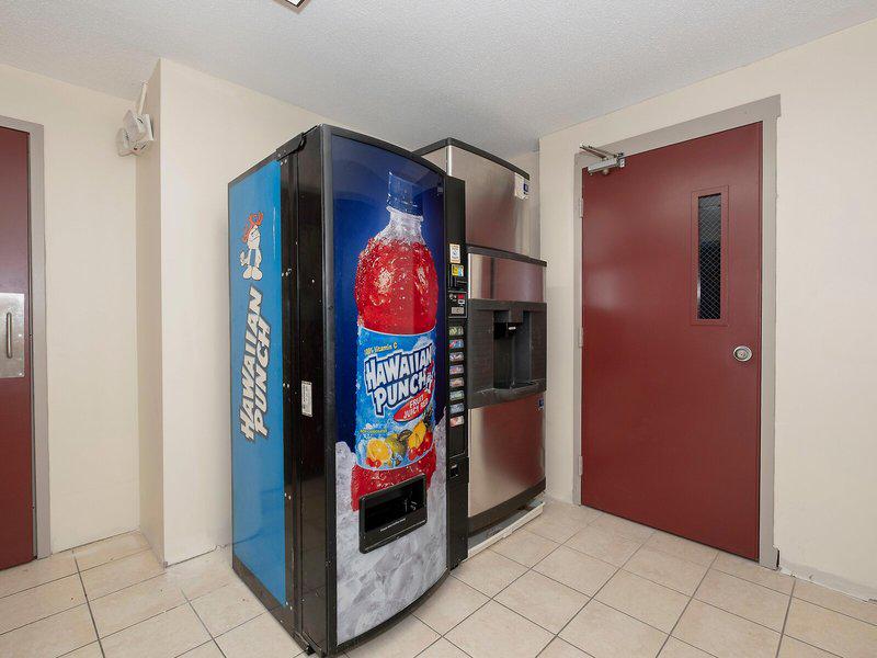 AB8CC547996D4DE94233C059C04292F9