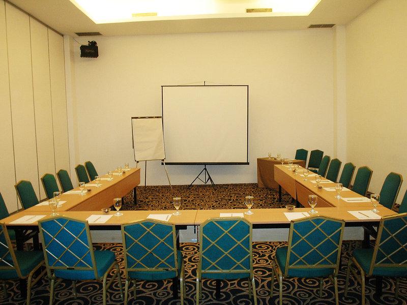 FFC7C85FC74747D45F7636D34DE81355