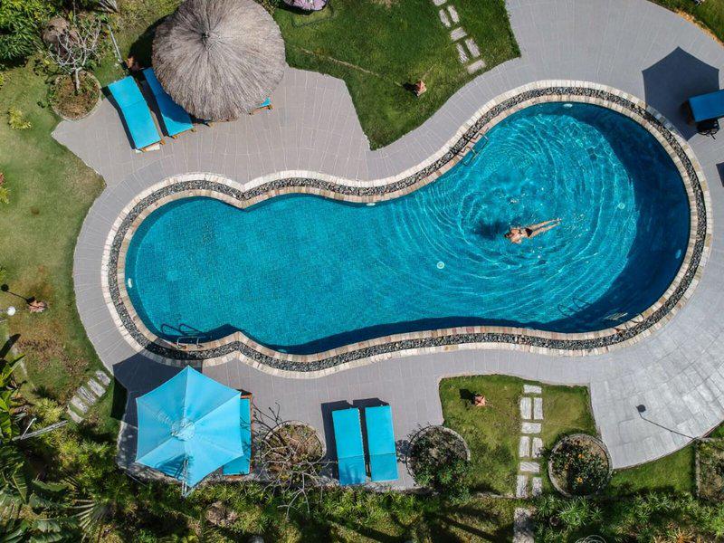 32EA93BC46554ED31AE780A7BEB16B4E