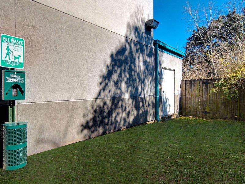 1D8EC67B4D4297790224D5B74AF8C640