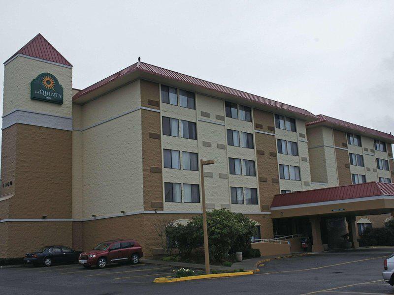 D54CCE5937210E9EB3F8B199BF2E06EC