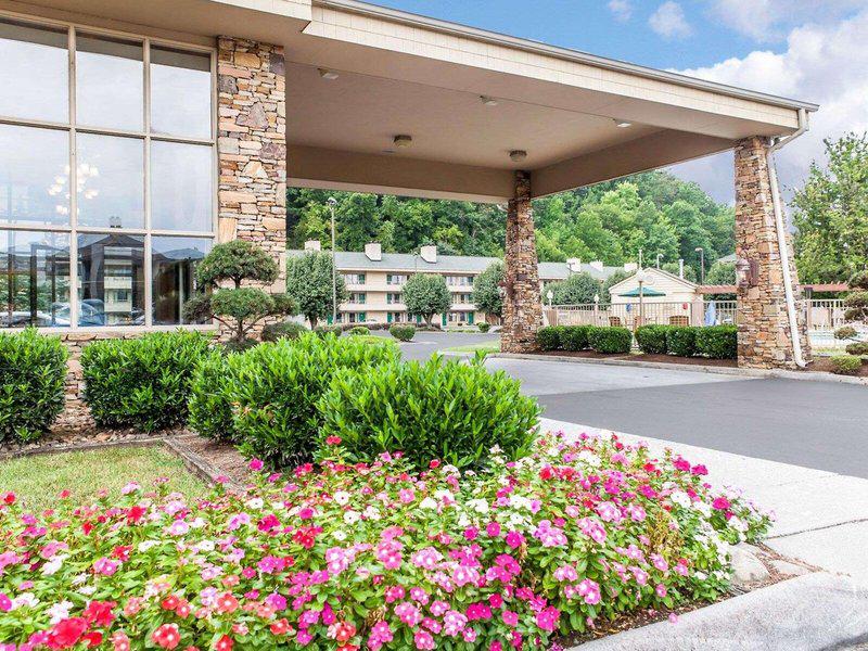 E82C2744B9A0B440509E4FBB0119004E