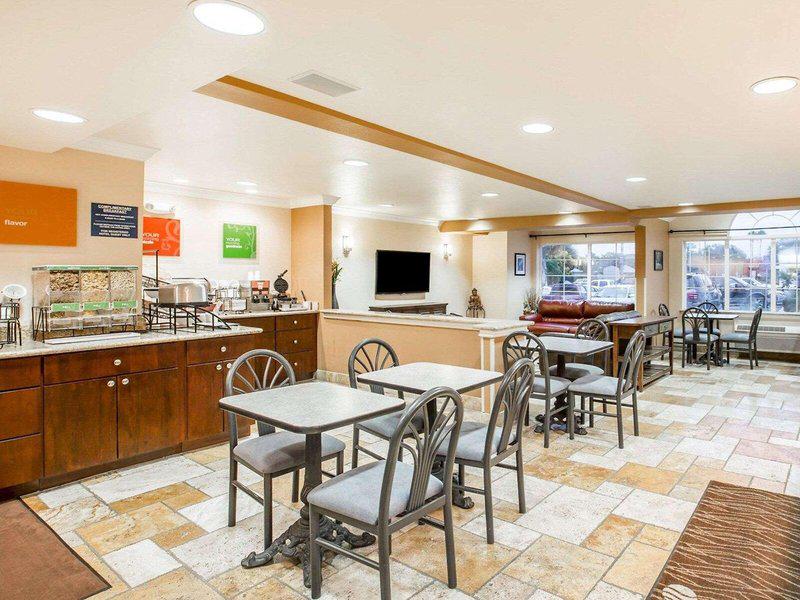 8D9B3CCC1C44BDB2FCA8B1246223E413