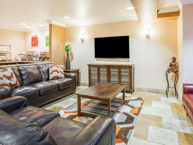 1565F90D450C8E024754BFBB3FC7E3FB