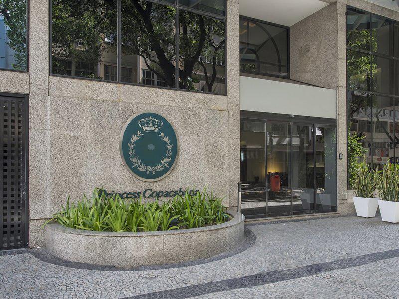 ECFD99EC6CF438FD7B705C038041A000