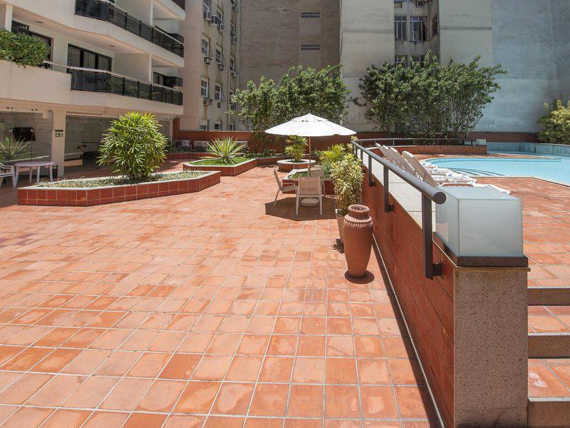 A518E3DF1F0888283AB25B7D90666855